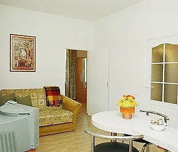 Alojamento de Acomodação e Pequeno-almoço Hotel B&B Riga 2*