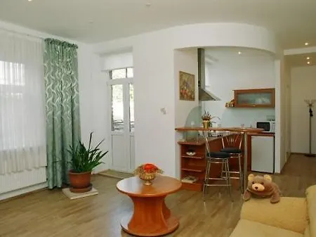 Bed & Breakfast Hotel B&B Riga 2*